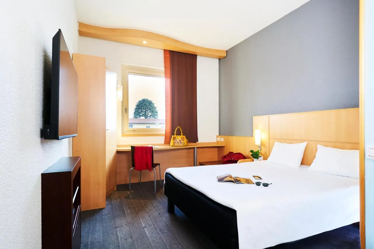 Ibis Como Grandate