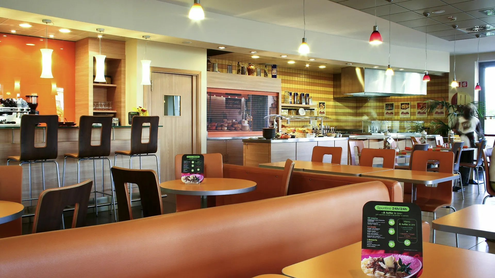 Ibis Como Grandate 3*,